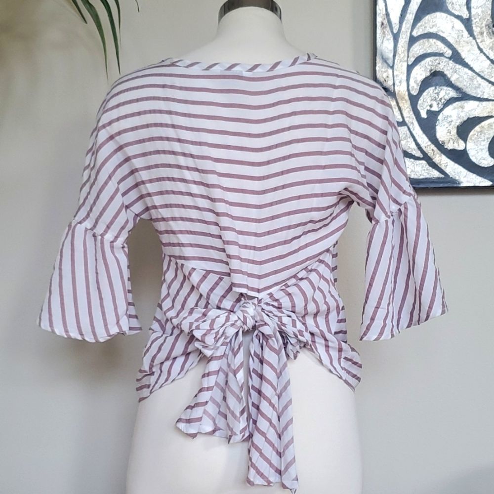 ❤️ FREE W/ PURCHASE! XS Express Tan Striped Blouse Tie Back